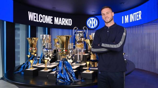 金年会体育-关键时刻斯图加特备战欧超杯；防线松动细节曝光；管理层满意；赛程密集仍需轮换的简单介绍